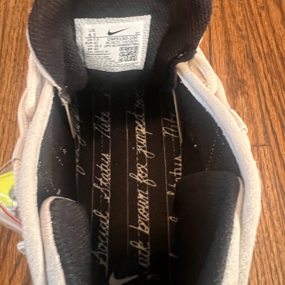 Nike sneakers - Picture 4 of 10